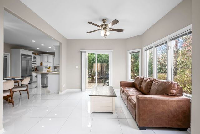 2711 Deering Bay Drive, Naperville, IL 60564