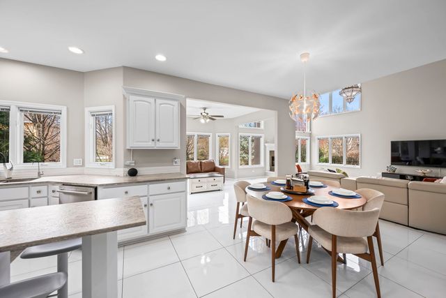 2711 Deering Bay Drive, Naperville, IL 60564