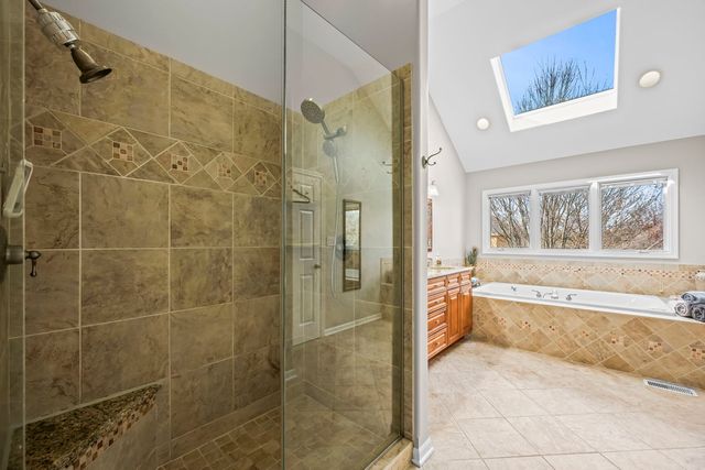 2711 Deering Bay Drive, Naperville, IL 60564