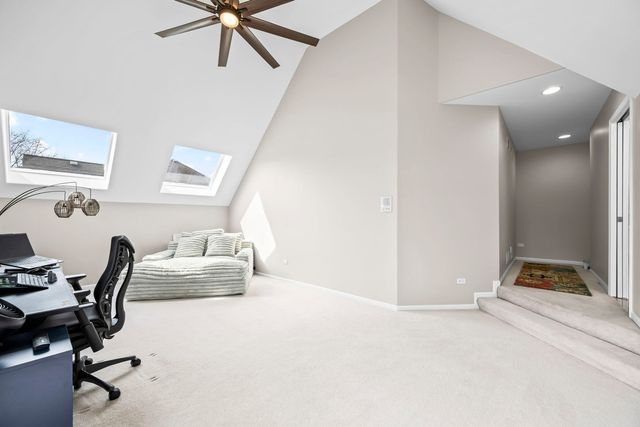 2711 Deering Bay Drive, Naperville, IL 60564