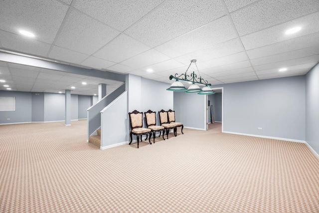 2711 Deering Bay Drive, Naperville, IL 60564