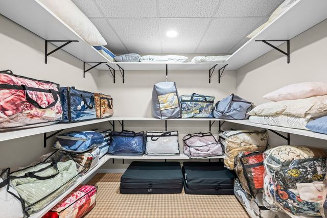 2711 Deering Bay Drive, Naperville, IL 60564