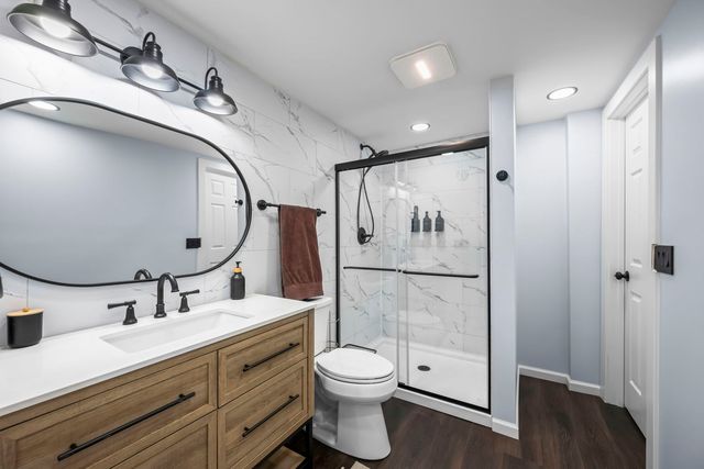 2711 Deering Bay Drive, Naperville, IL 60564