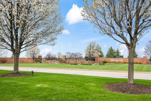 2711 Deering Bay Drive, Naperville, IL 60564