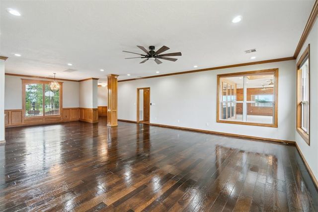 19416 Cardinal Creek Drive, Harrah, OK 73045