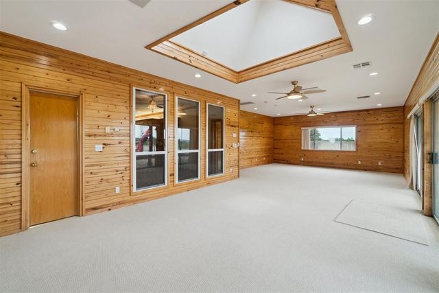 19416 Cardinal Creek Drive, Harrah, OK 73045