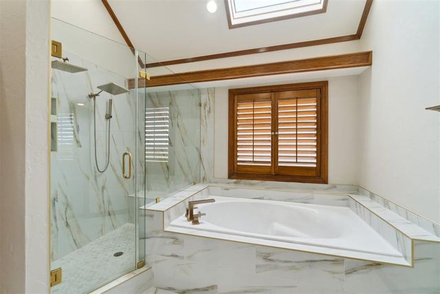 19416 Cardinal Creek Drive, Harrah, OK 73045