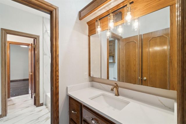 19416 Cardinal Creek Drive, Harrah, OK 73045