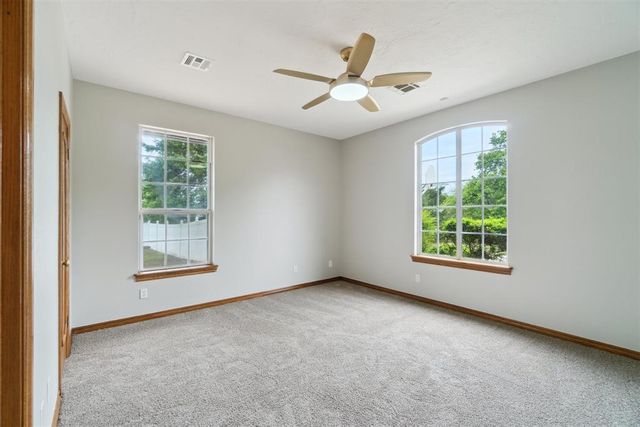 19416 Cardinal Creek Drive, Harrah, OK 73045