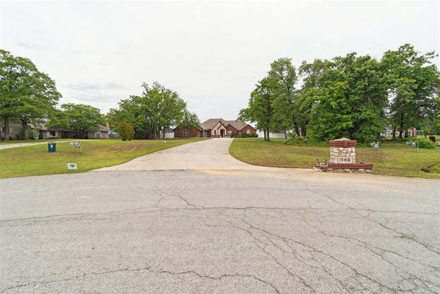 19416 Cardinal Creek Drive, Harrah, OK 73045