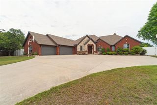 19416 Cardinal Creek Drive, Harrah, OK 73045
