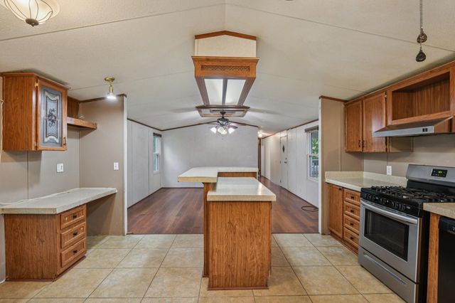 10629 Bois D Arc Street, La Porte, TX 77571