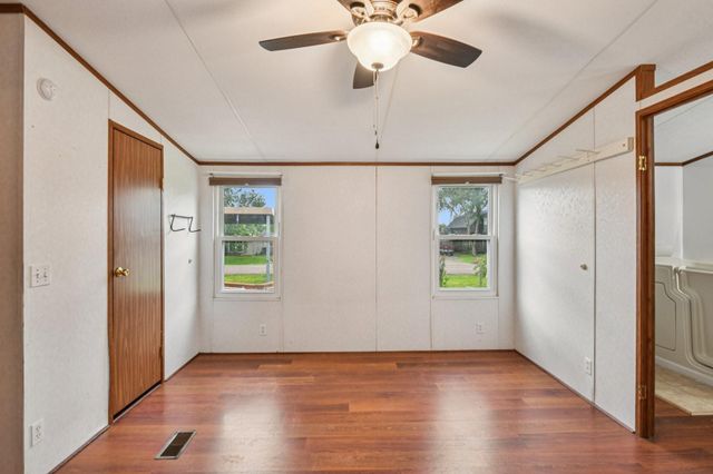 10629 Bois D Arc Street, La Porte, TX 77571