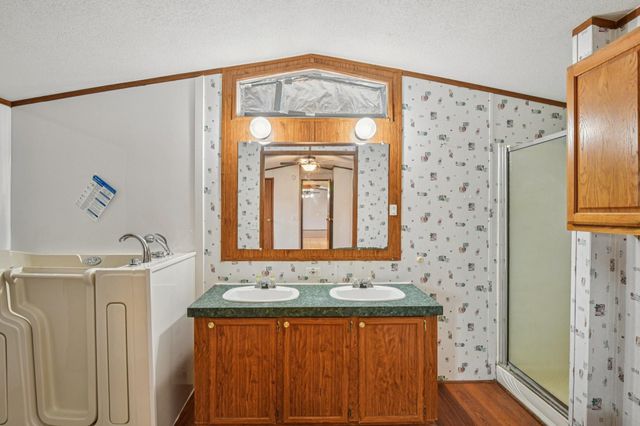 10629 Bois D Arc Street, La Porte, TX 77571