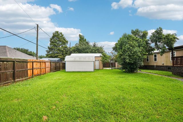 10629 Bois D Arc Street, La Porte, TX 77571