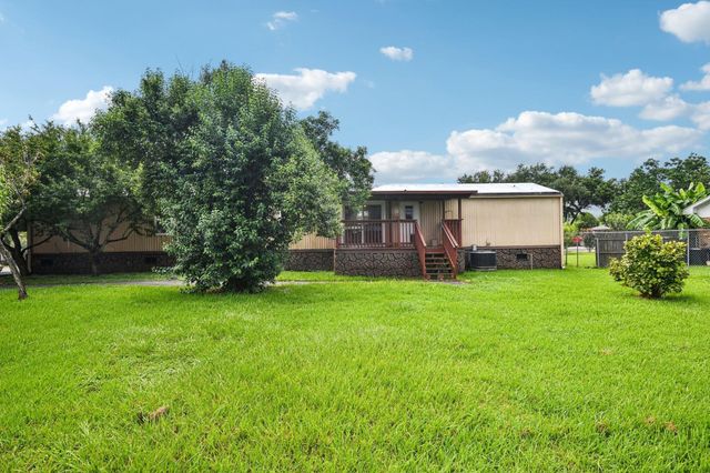 10629 Bois D Arc Street, La Porte, TX 77571