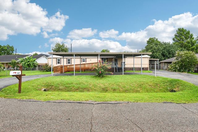 10629 Bois D Arc Street, La Porte, TX 77571