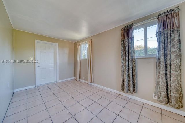 12220 NE Miami Pl, North Miami, FL 33161