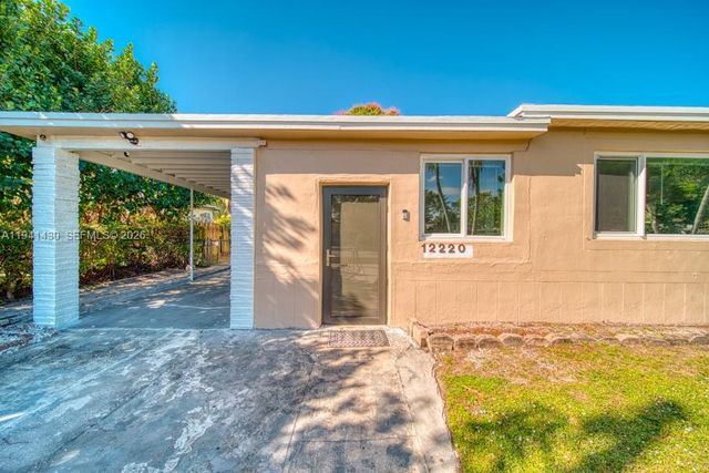 12220 NE Miami Pl, North Miami, FL 33161