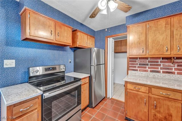 5953 Wedgewood Drive, Mentor On The Lake, OH 44060