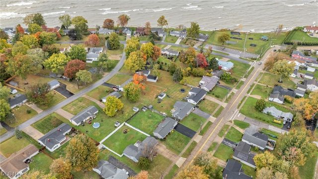 5953 Wedgewood Drive, Mentor On The Lake, OH 44060