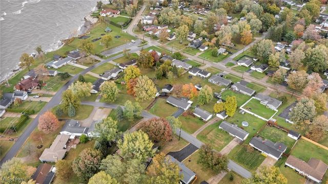 5953 Wedgewood Drive, Mentor On The Lake, OH 44060