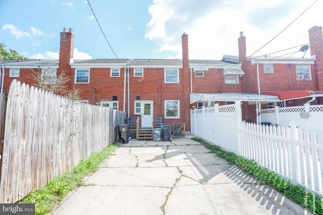 1046 MIDDLESEX RD, Essex, MD 21221