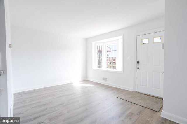 1046 MIDDLESEX RD, Essex, MD 21221