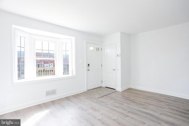 1046 MIDDLESEX RD, Essex, MD 21221