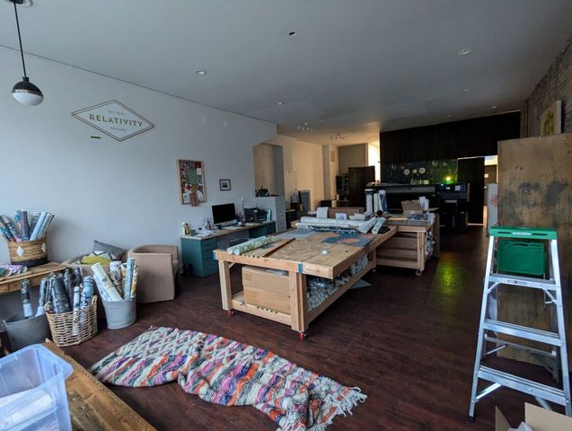 4219 W Lawrence Avenue, Chicago, IL 60630