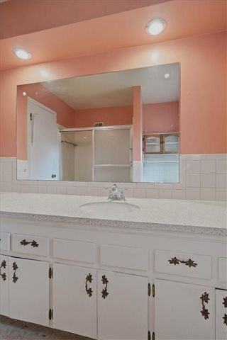 8128 Juniper Drive, Prairie Village, KS 66208