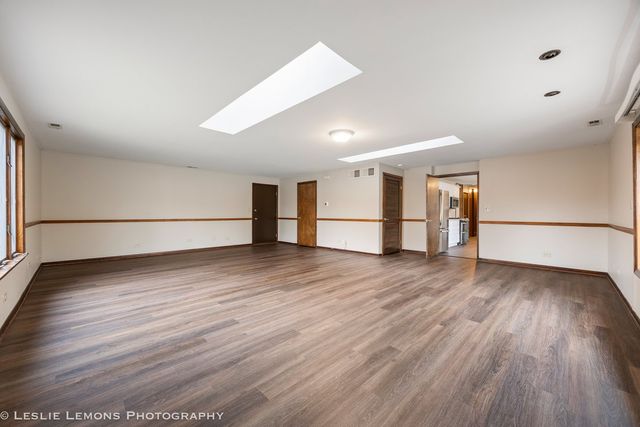 16400 Sherwood Drive, Orland Park, IL 60462