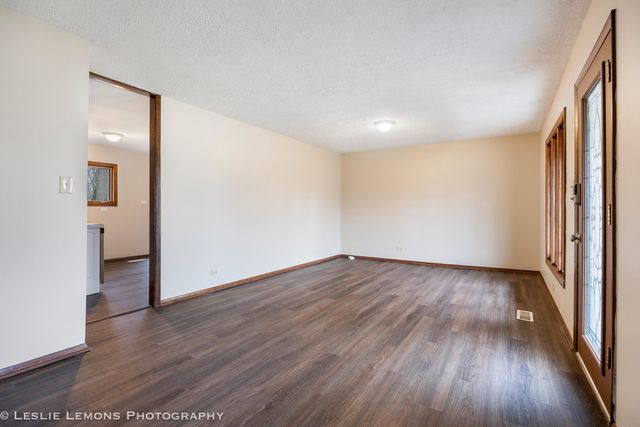 16400 Sherwood Drive, Orland Park, IL 60462