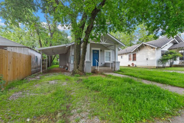 207 W Heard Street, Cleburne, TX 76033