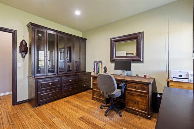 7941 E Sorghum Mill Road, Edmond, OK 73034