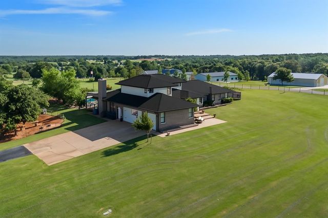 7941 E Sorghum Mill Road, Edmond, OK 73034