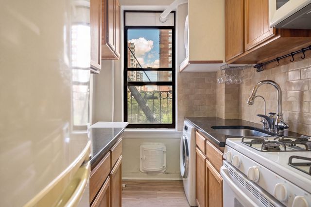 3115 Broadway Apt 52, New York City, NY 10027