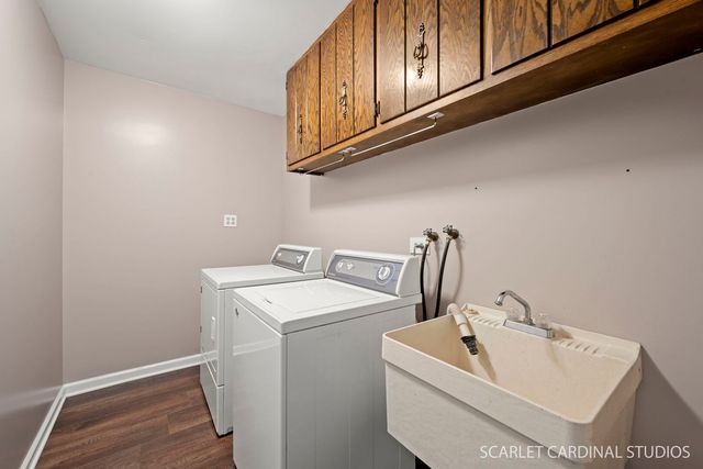 907 Secretariat Drive, Naperville, IL 60540
