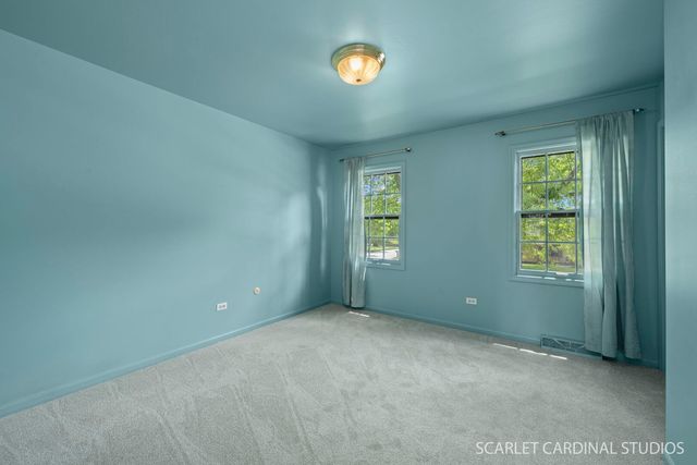 907 Secretariat Drive, Naperville, IL 60540