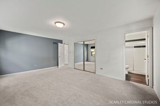 907 Secretariat Drive, Naperville, IL 60540