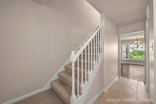 907 Secretariat Drive, Naperville, IL 60540