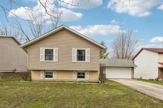 10 S Deerpath Drive, Vernon Hills, IL 60061