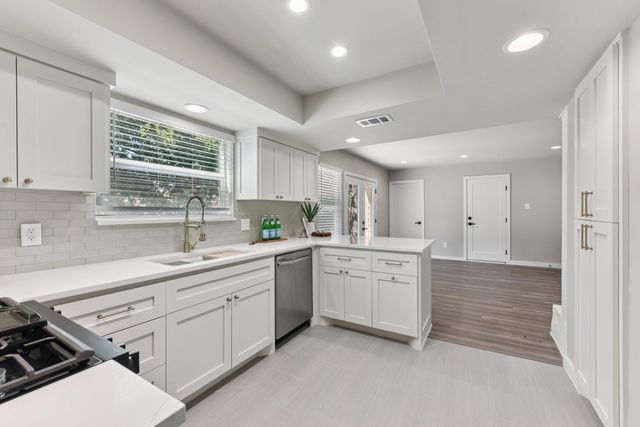2011 Malvern Hill DR, Austin, TX 78745