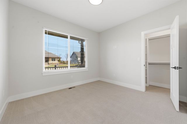 7905 E Turquoise, Bel Aire, KS 67226