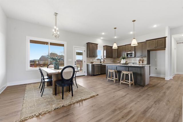 7905 E Turquoise, Bel Aire, KS 67226