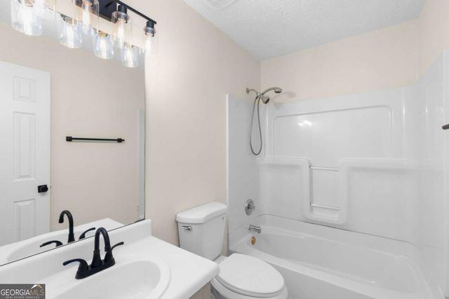 2250 Ridge Forest Drive, Grayson, GA 30017