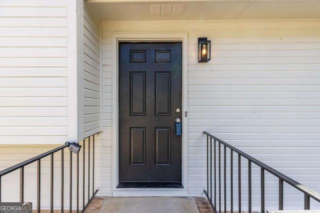 2250 Ridge Forest Drive, Grayson, GA 30017