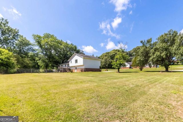 2250 Ridge Forest Drive, Grayson, GA 30017
