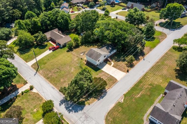 2250 Ridge Forest Drive, Grayson, GA 30017