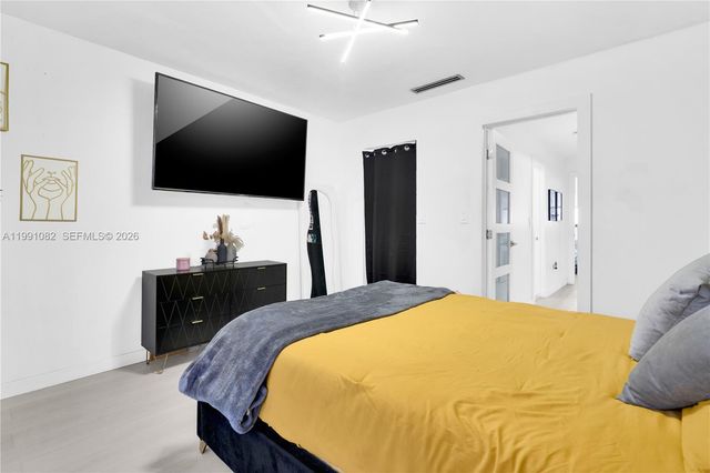 5362 W 24th Ave 117, Hialeah, FL 33016